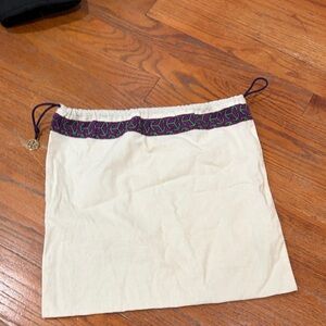 Tory Burch Cream with Purple shoe bag